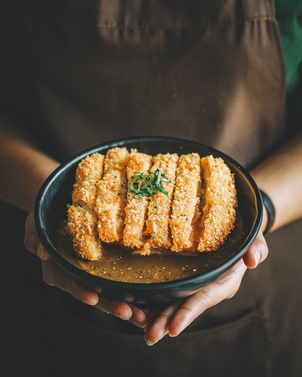 A bowl handed across the pass